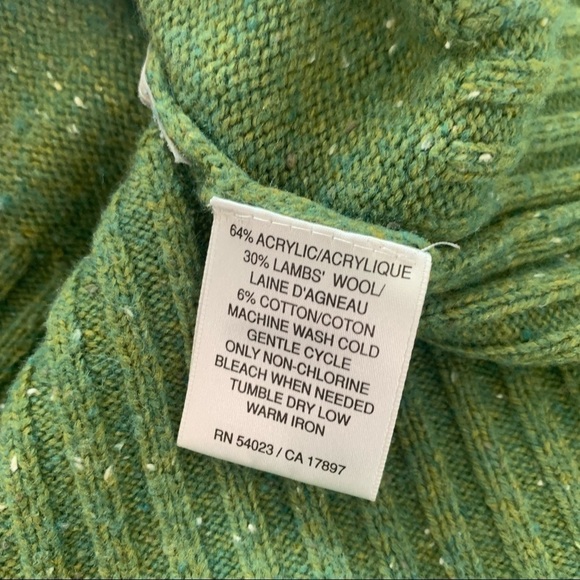 Vintage Old Navy Lambswool Blend Vneck Sweater - Picture 14 of 14